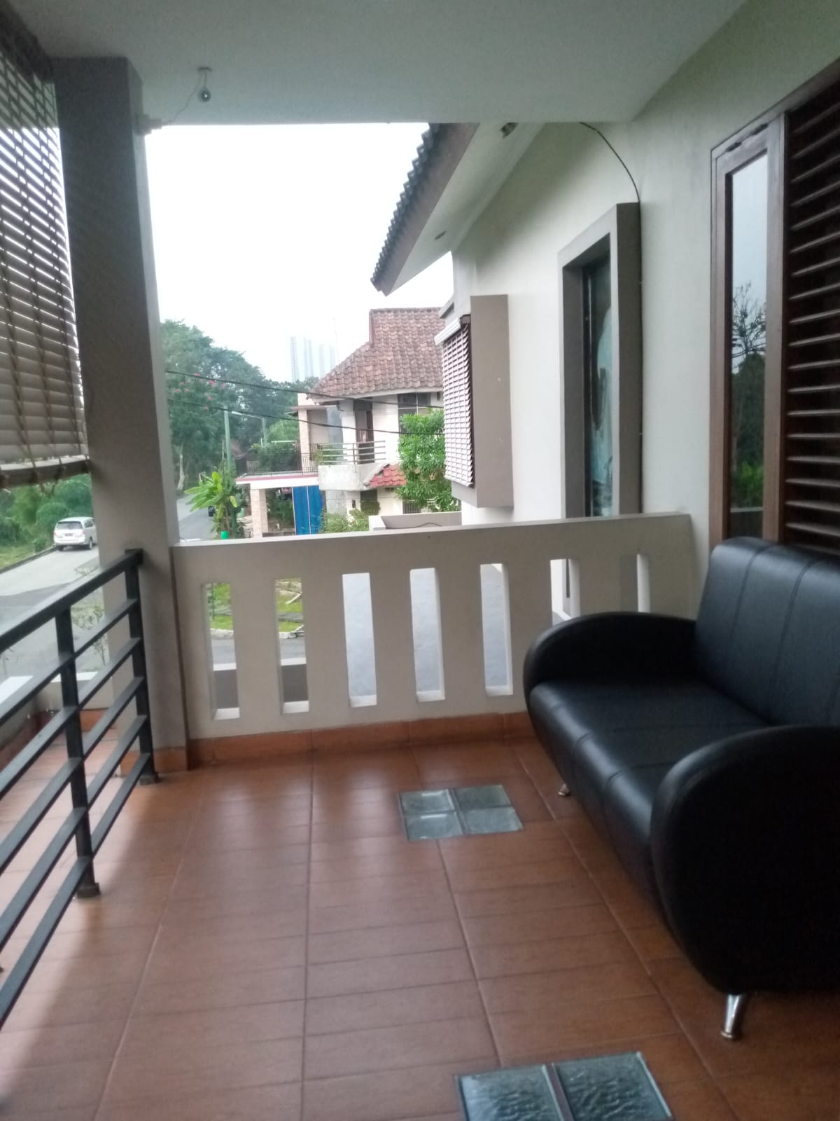 Rumah Disewakan Fully Furnished di Cluster Meadow Green Lippo Cikarang